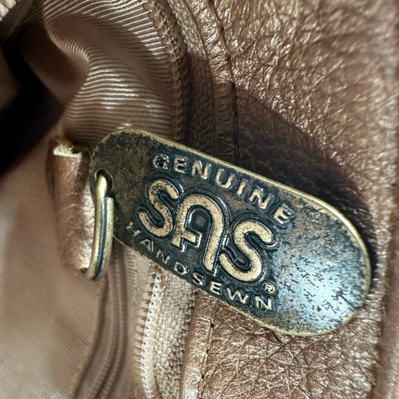 SAS Gold Metallic with Keychain Attachment hand Sewn Crossbody Leather - Picture 10 of 12